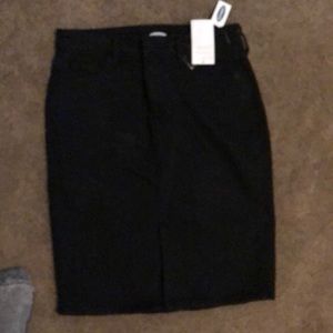 New black pencil skirt size 4 Old Navy